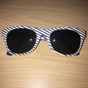 Plastic striped sunglasses
